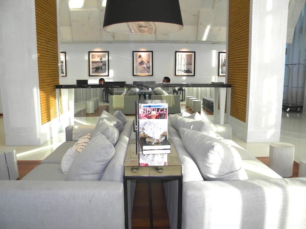 Monte Carlo Miami Suite Маями Бийч Екстериор снимка