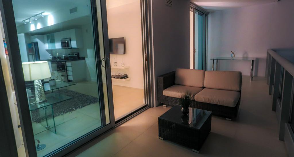 Monte Carlo Miami Suite Маями Бийч Екстериор снимка