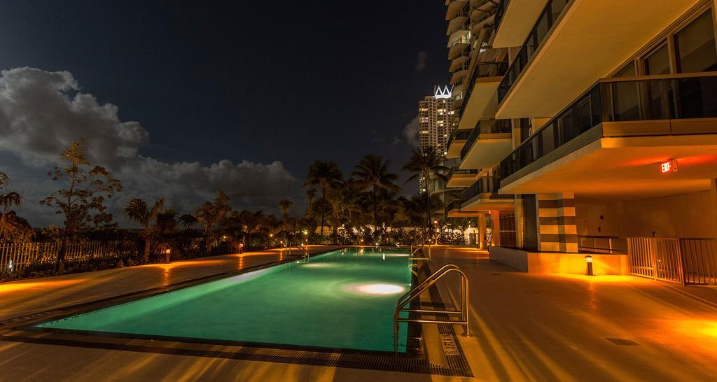 Monte Carlo Miami Suite Маями Бийч Екстериор снимка