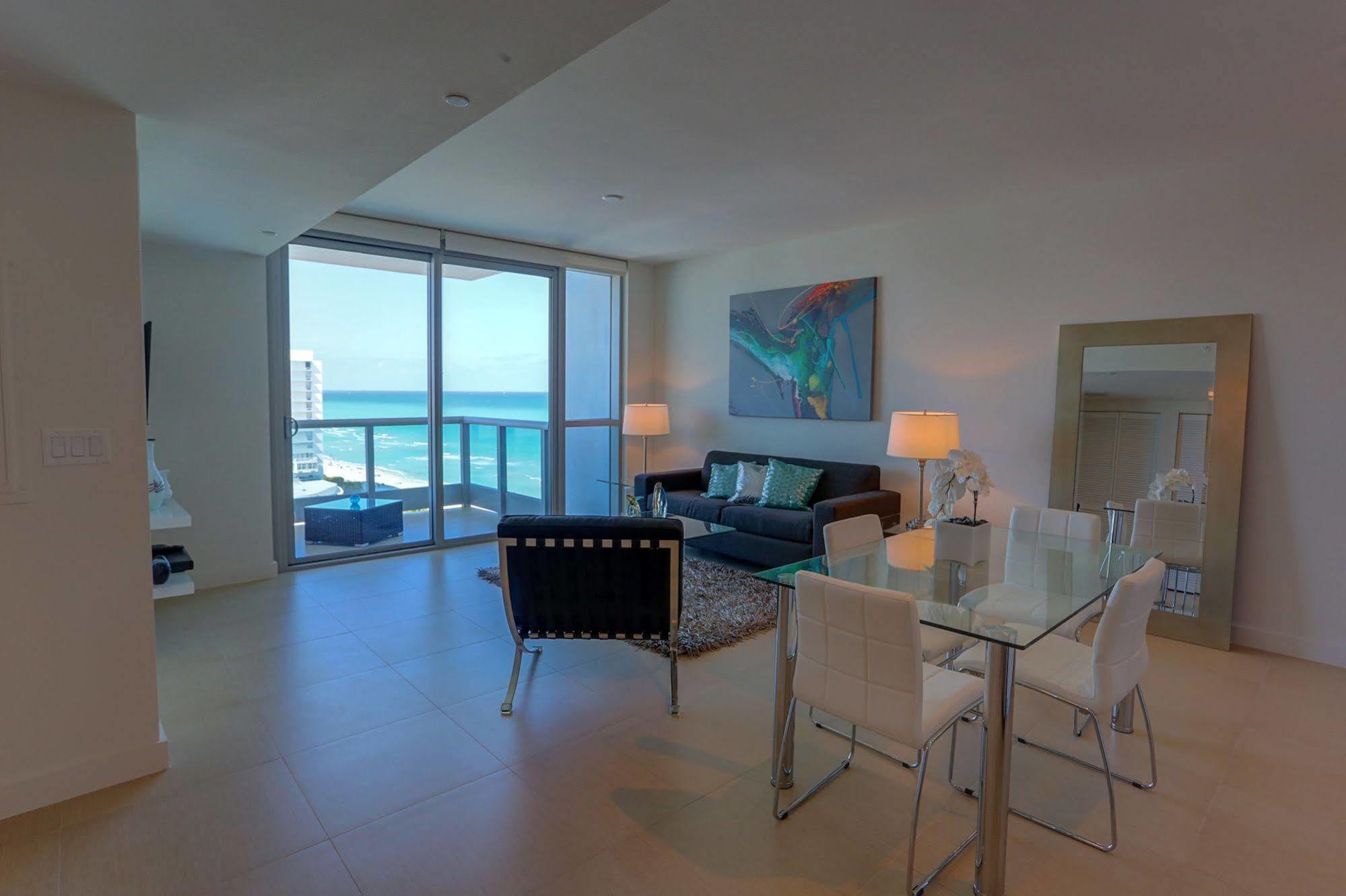 Monte Carlo Miami Suite Маями Бийч Екстериор снимка